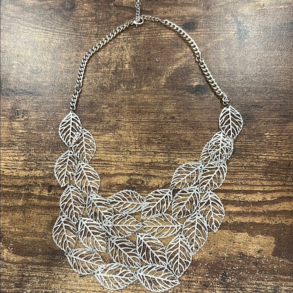 Elegant Silver Leaf Necklace